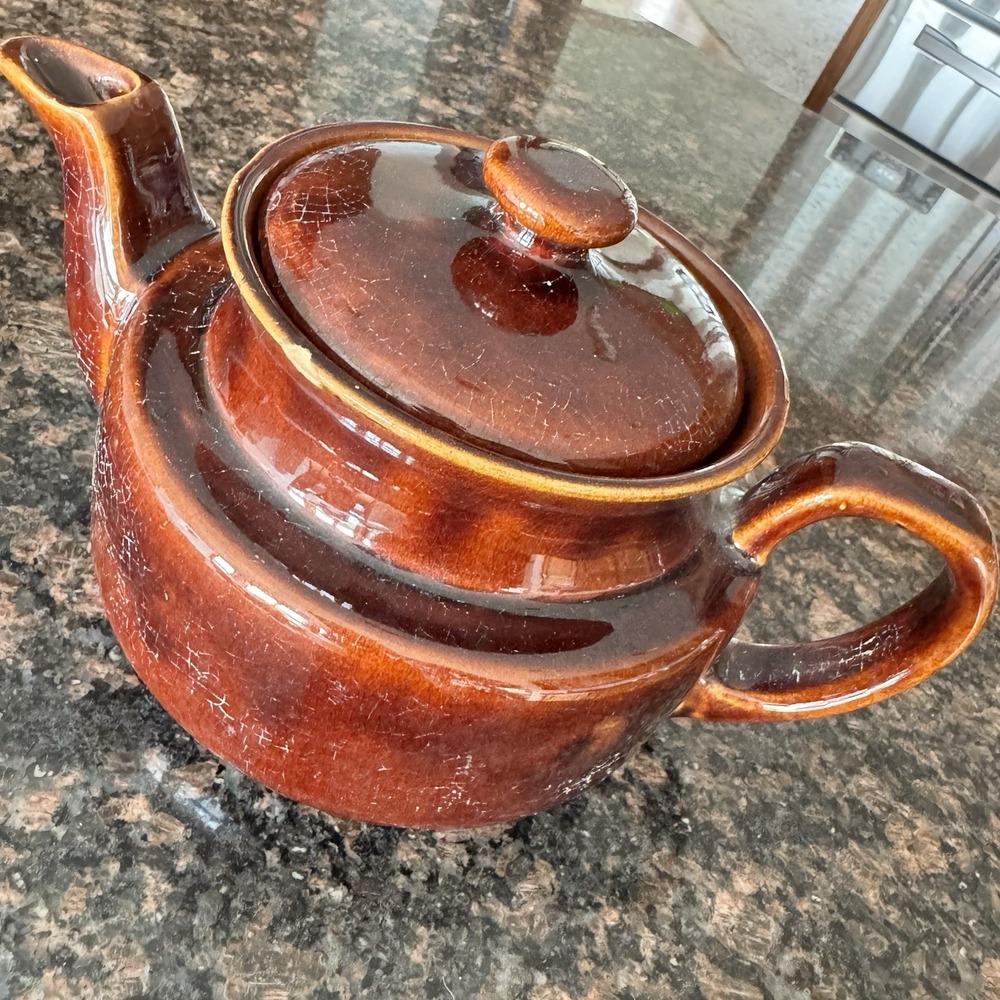 Vintage USA Brown Heavy Stoneware 6 Cup Tea or Coffee Pot